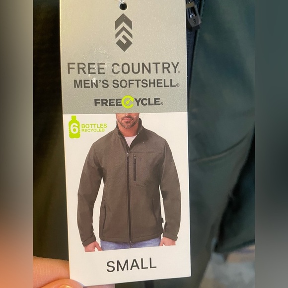 NWT Free Country Men's Olive Green Softshell Jacket, size small - Picture 3 of 4